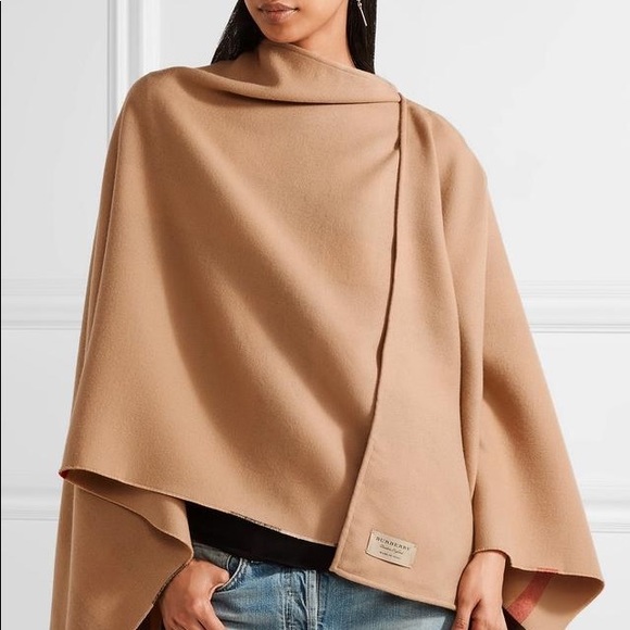 Burberry Reversible Merino Wool Poncho/Cape - Picture 5 of 8